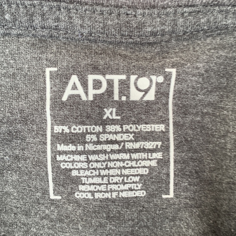 Men’s Apt 9 Long Sleeved T-Shirt‎ - Picture 3 of 3